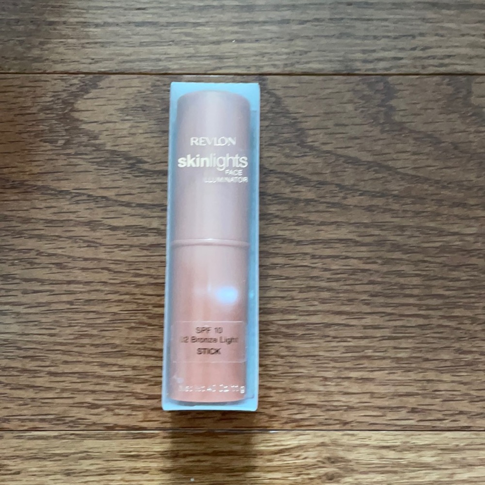 Revlon Skinlights Bronze Face Illuminator Stick